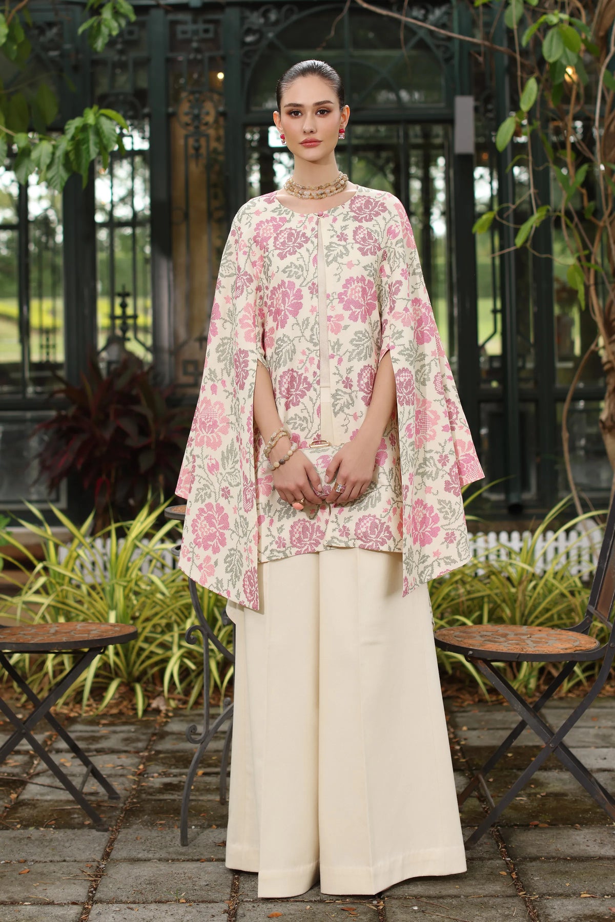 ELLEGANCE CROSS STICHT